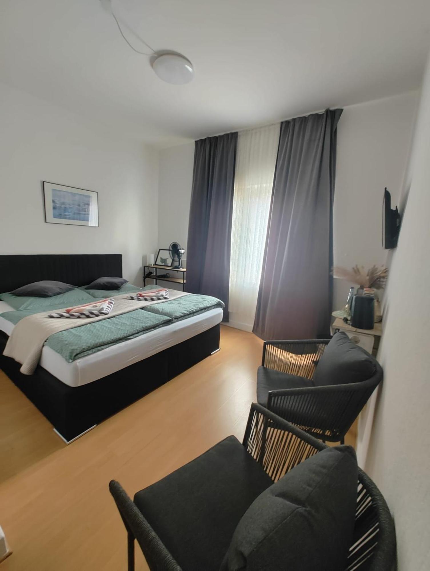 Guesthouse - Weeze Rooms Exterior photo