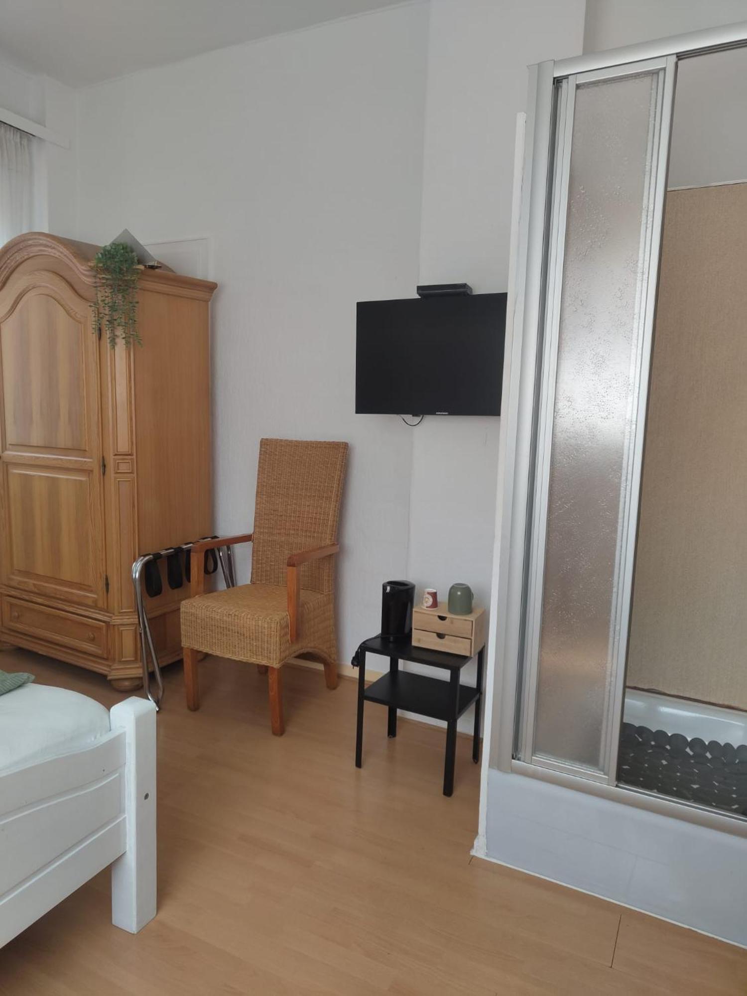Guesthouse - Weeze Rooms Room photo